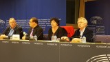 Michèle Rivasi, José Bové, Glöckner et Séralini, côte à côte au Parlement Européen...